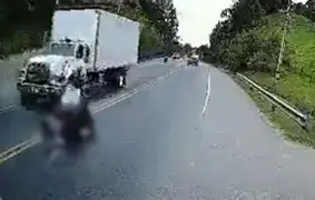 HKA碾压NS，Deft极限生还后反打激烈交锋小组赛，引爆全场热议