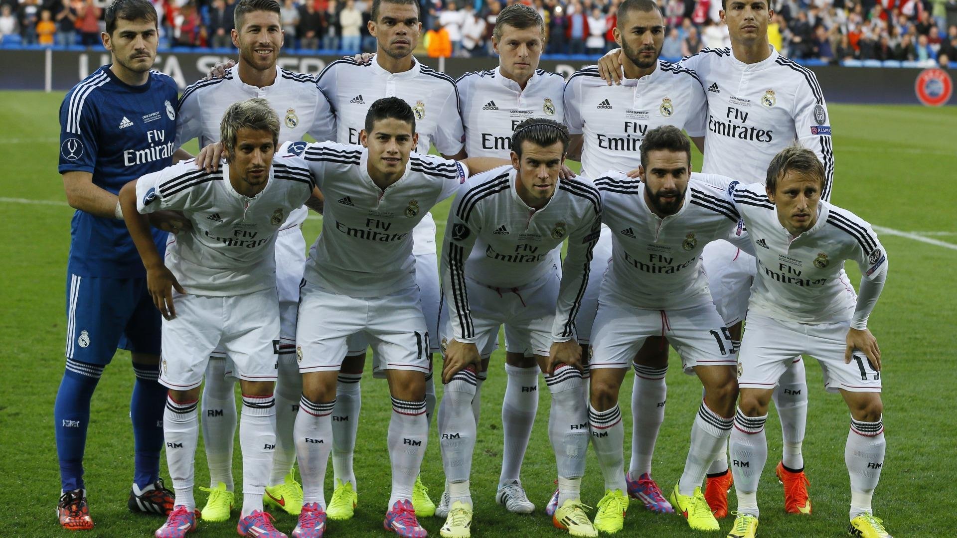 浓眉爆发主宰赛场！骑士连续得分狂潮压制魔术，展现冠军相