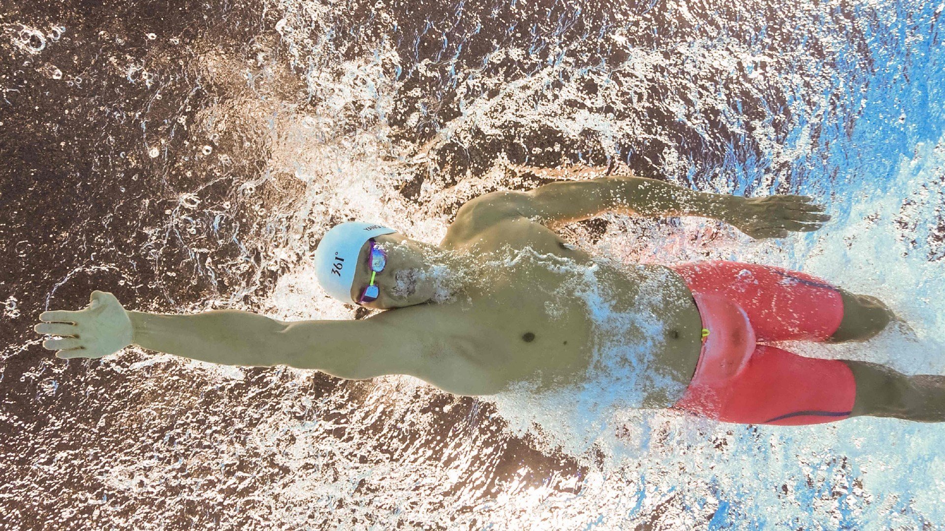 奥斯梅恩独掌风云，国际米兰巅峰之战力擒马德里竞技